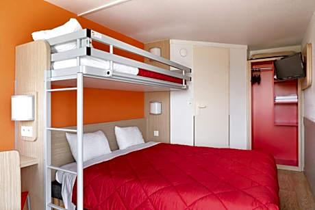 Triple Room (1 Double Bed + 1 Bunk Bed)