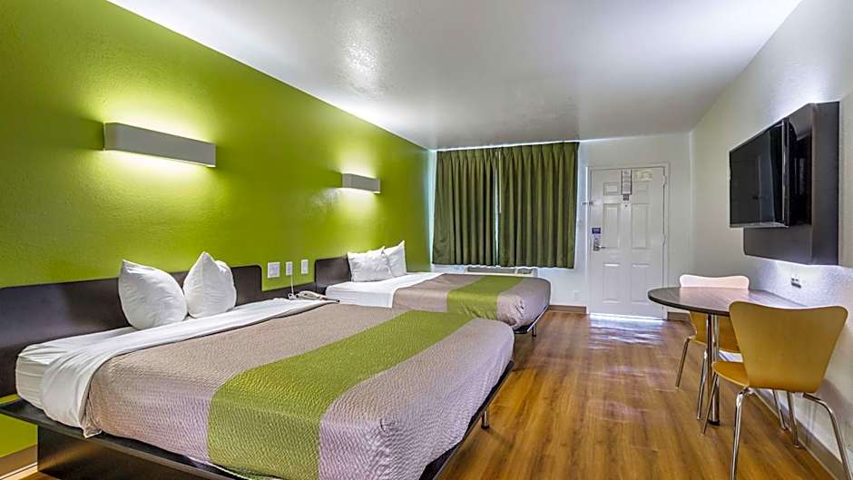 Motel 6-San Marcos, TX - North