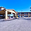 Xecutive Inn and Suites