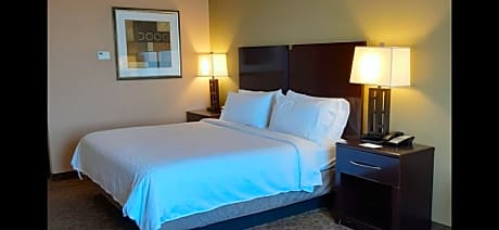 1 King Bed With Sofabed