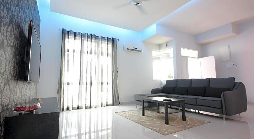 New Luxury Shamrock Beach Villas Seaview