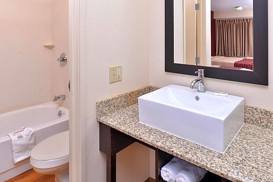 Red Roof Inn Champaign - University