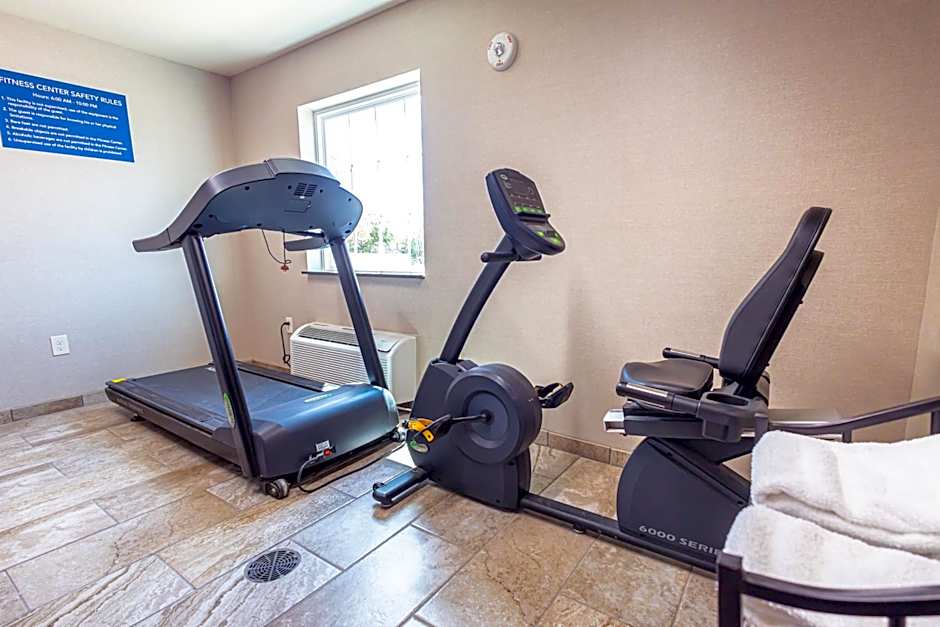 Cobblestone Inn & Suites - Big Lake