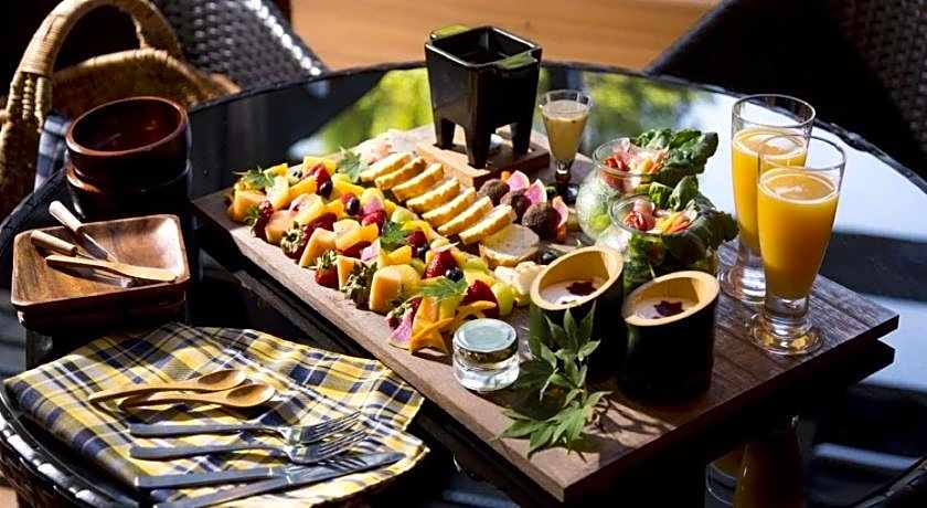 Tsutaya Tokinoyado Kazari