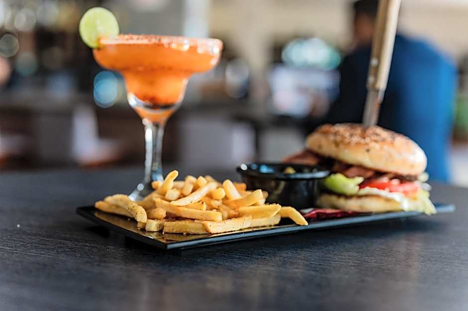 HAMPTON INN BY HILTON CELAYA