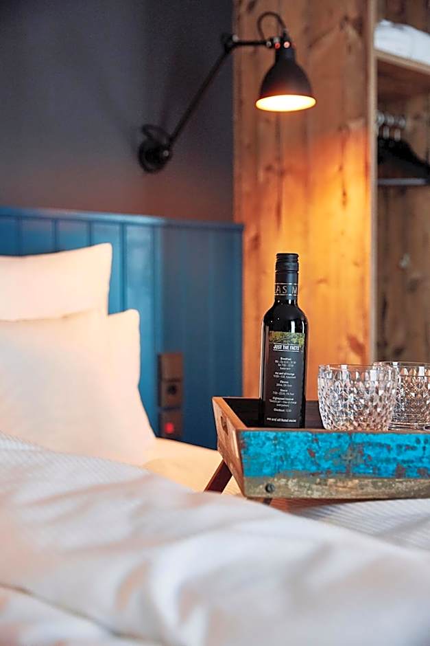 me and all hotel Mainz, by Hyatt