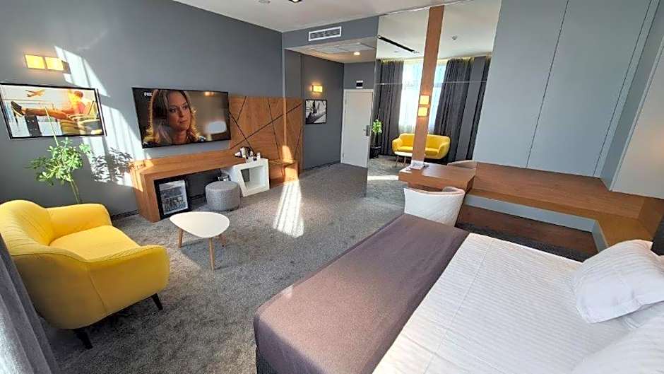 Aqua Hotel