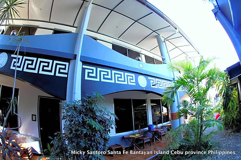 Micky Santoro Hotel & Restaurant