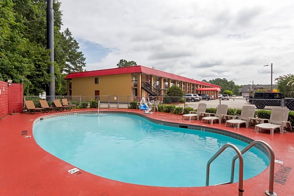 Travelodge by Wyndham Savannah Area/Richmond Hill