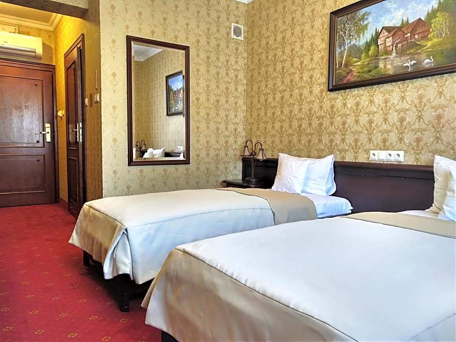 Hotel Sarmata Zespół Dworski