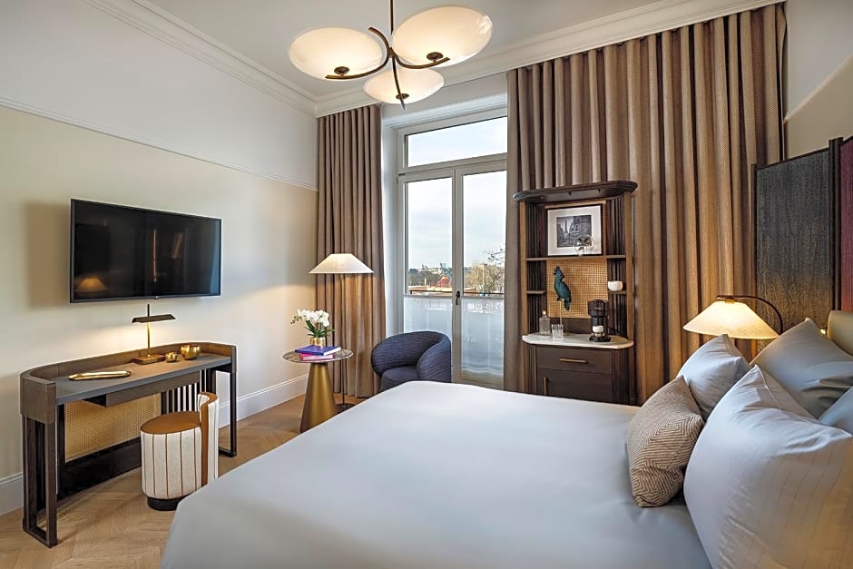 Small Luxury Hotel Ambassador a l'Opera