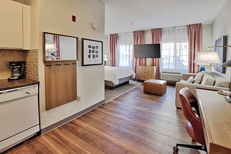 Staybridge Suites - Albuquerque Airport By IHG