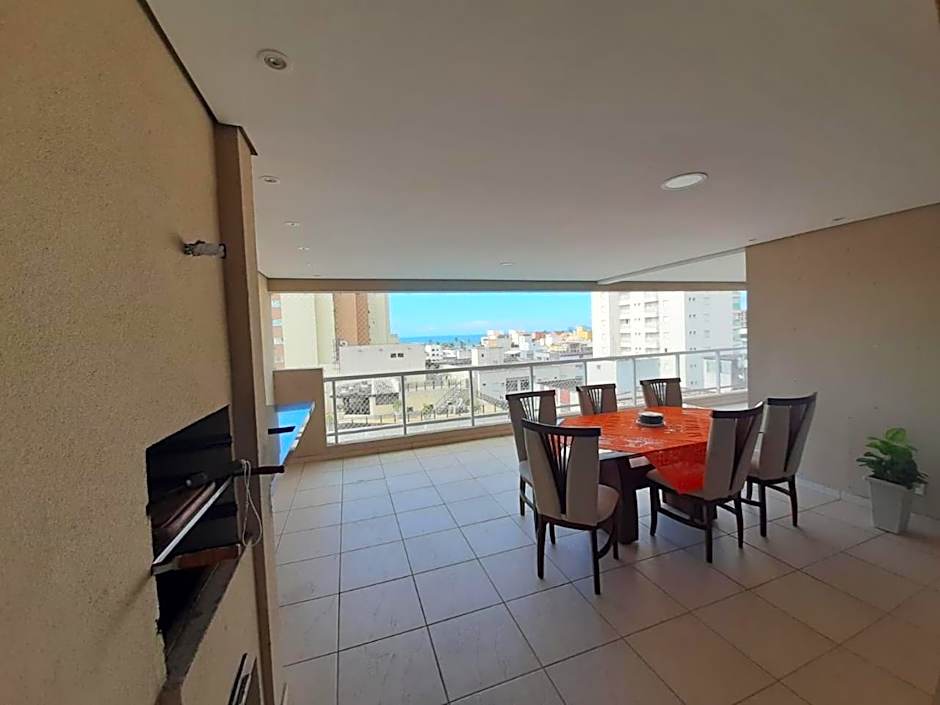 Apartamento encantador com piscina