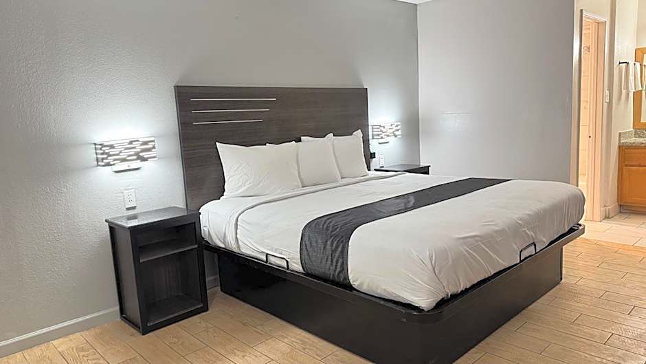 Regalodge Motel