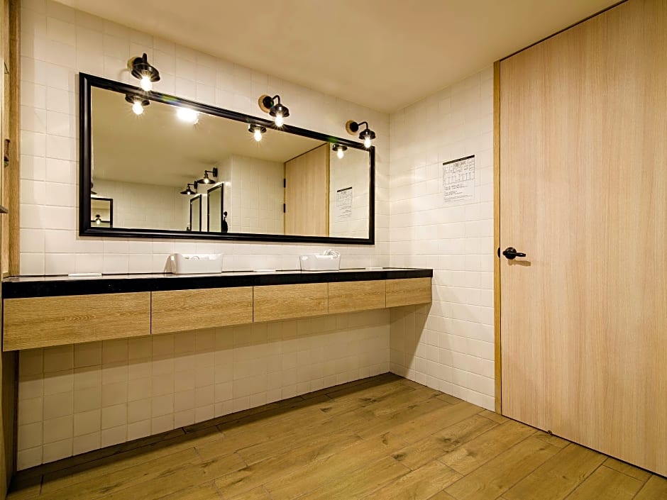 Ahiruyah Guest House