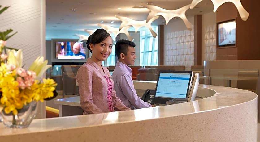 Sama-Sama Express KLIA Terminal 2 - Airside Transit Hotel