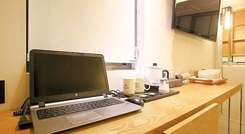 Jamsil Delight Hotel