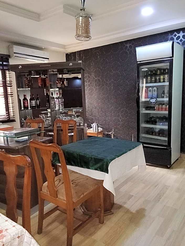 Dreamland Suites