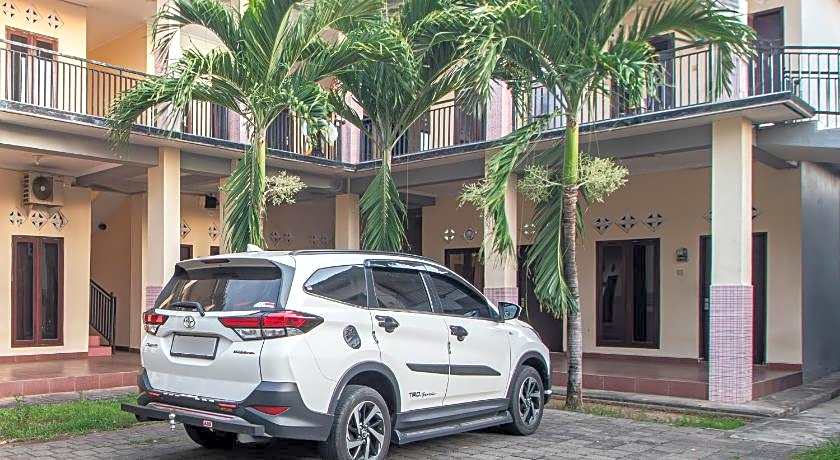 OYO Life 93504 Kost Krisna