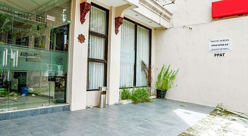 Audah Syariah Residence Mitra RedDoorz