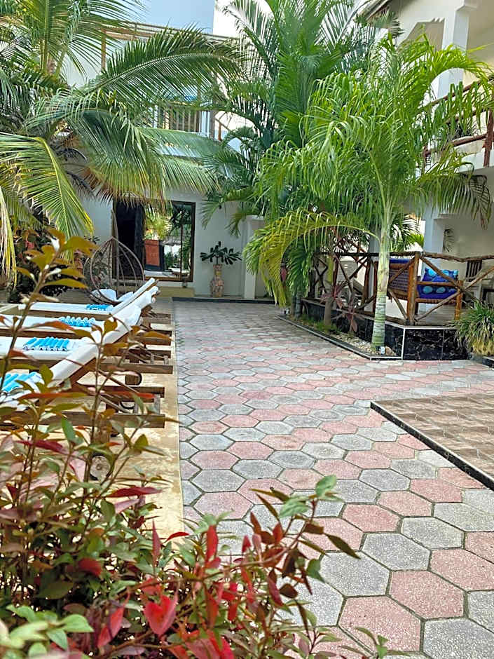 Reyna Resort By Cezere The Palm