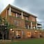 Amzee Bokmakierie Guest House