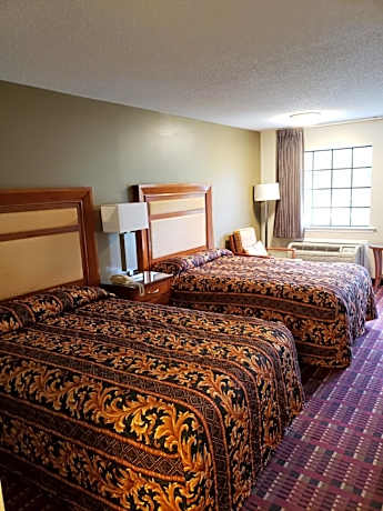 Queen Room with Two Queen Beds - Smoking