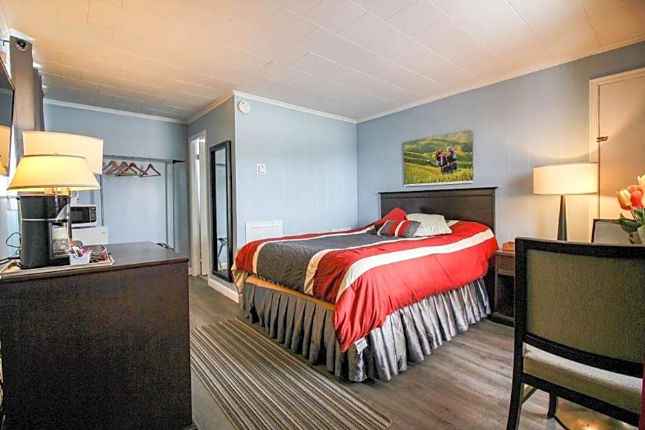 The White Horse Motel