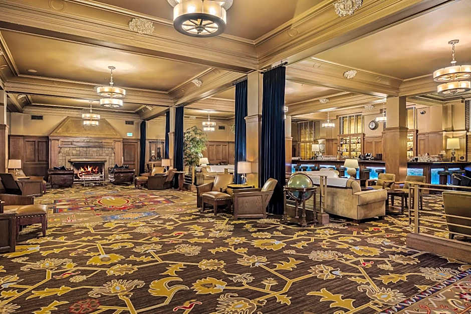 Arctic Club Hotel