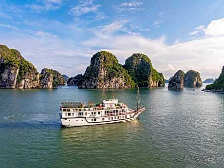 Renea Cruises Halong
