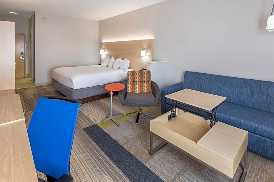 Holiday Inn Express Cedar Rapids - Collins Road By IHG
