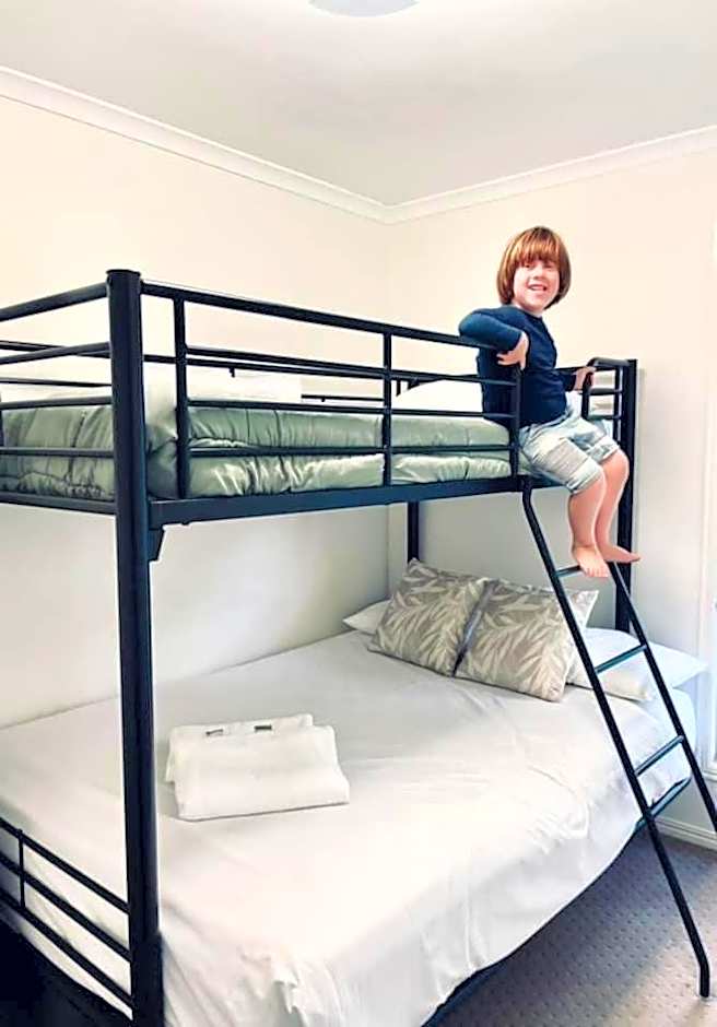 Esk Caravan Park & Rail Trail Motel