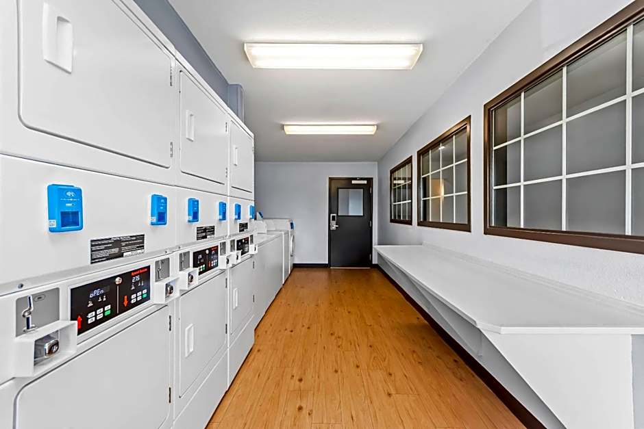 Suburban Studios Clarksville-Louisville North