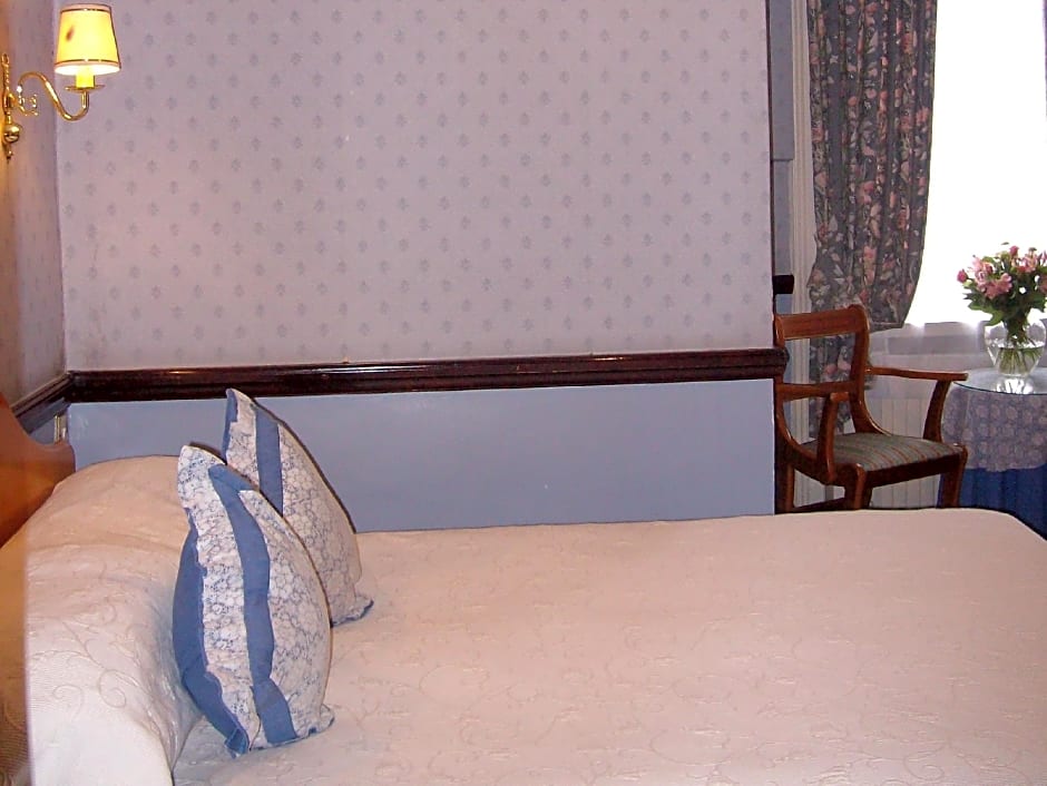 London Elizabeth Hotel