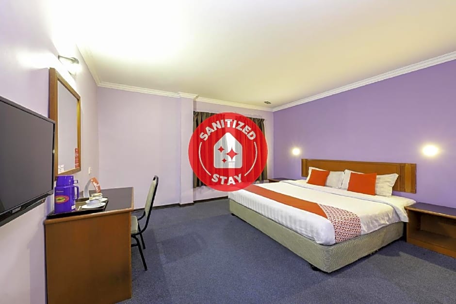 OYO 472 Comfort Hotel 1