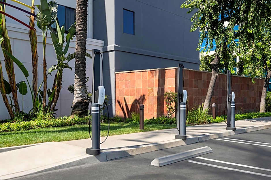 Courtyard by Marriott Los Angeles Burbank Airport