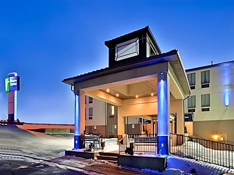 2 Queen Beds Standard Communication Accessible