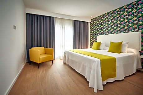 DOUBLE ROOM 2 ADULTS
