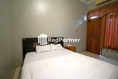 De Kost Solo Mitra RedDoorz