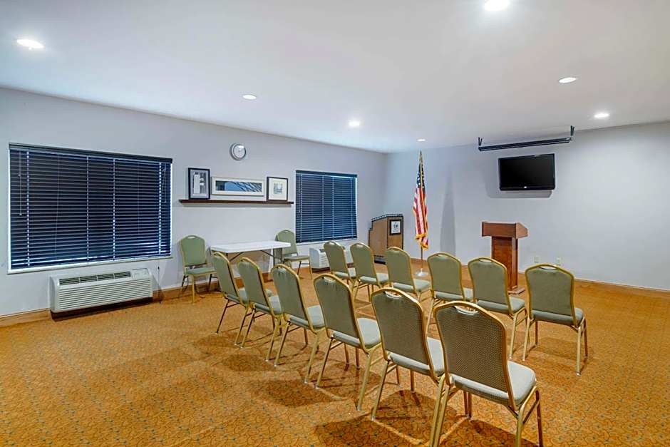 Country Inn & Suites by Radisson, Columbia, MO