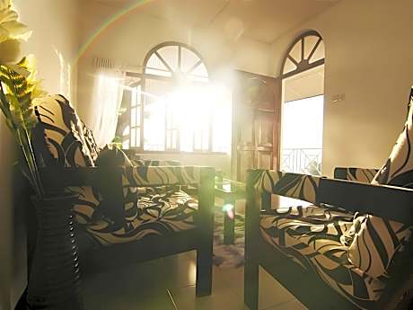 2in1 Kandy Hostel Homestay