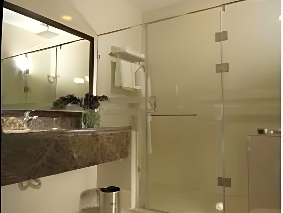 Zara Continental Hotel