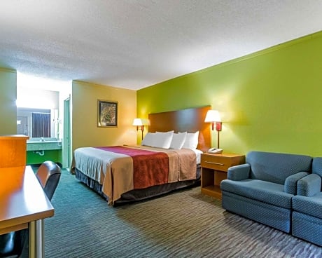 King Room - Accessible/Non-Smoking