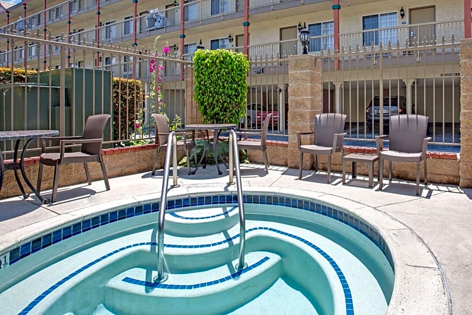 Days Inn by Wyndham Los Angeles LAX/ Redondo&ManhattanBeach