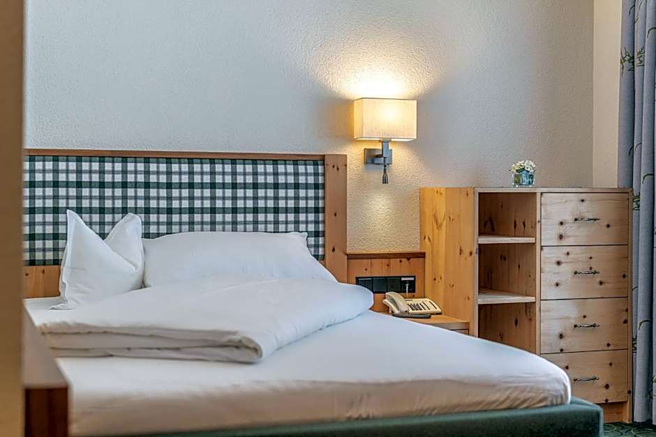 Hotel Schöpf - Mountain Hideaway