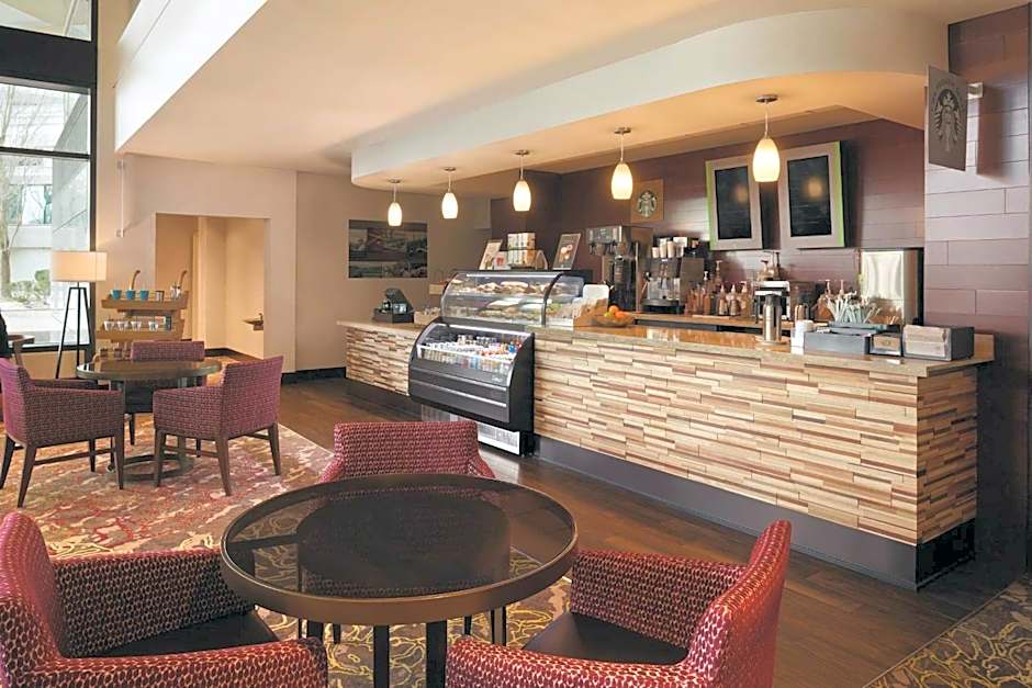 Hilton East Brunswick