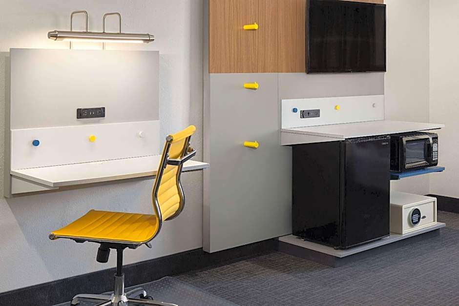 Microtel Inn & Suites By Wyndham Dover