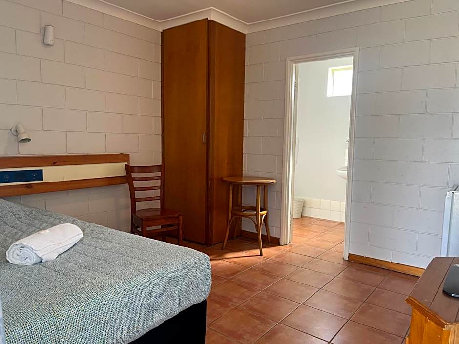 Esperance Travellers Inn