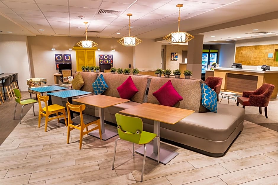 Home2 Suites by Hilton Las Vegas City Center