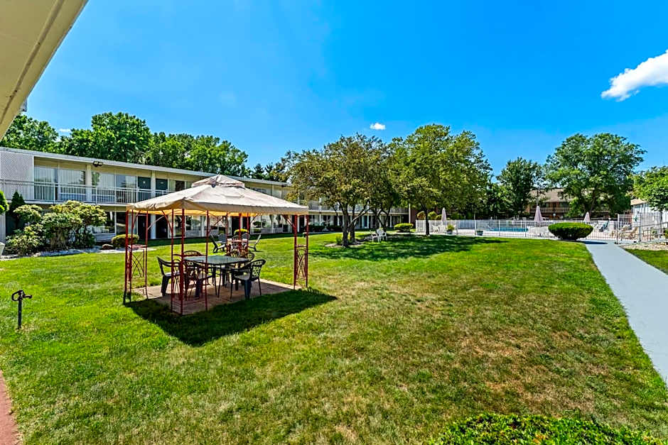 Howard Johnson by Wyndham Albany